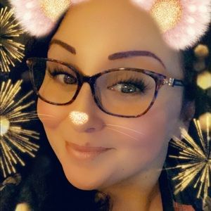 Meet your Posher, Vanessa